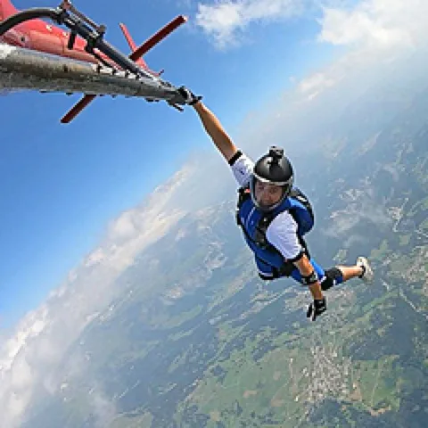 Skydive in der Surselva